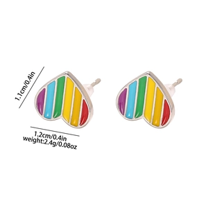 Detail view of heart-shaped rainbow stud earrings with precise dimensions and weight