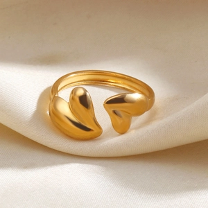 Polished 18K gold heart-shaped open ring with elegant split band and minimalist design