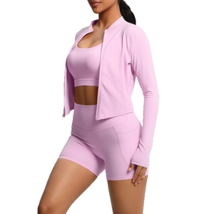 Ensemble de yoga 3 pièces pour femme avec veste rose lavande, brassière et short de sport