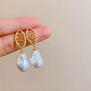 French vintage gold-plated heart and star earrings with baroque pearl drops for women