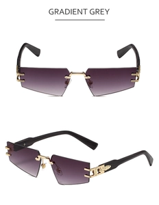 Détail de lunettes de soleil polygonales sans monture avec branches effet bois et verres gris