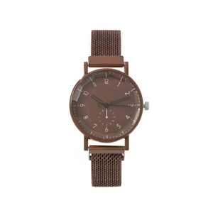 Montre à quartz minimaliste pour femme avec bracelet en maille marron et cadran mat