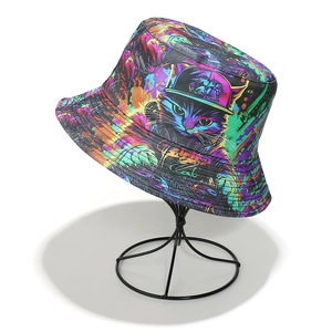 Cappello da pescatore graffiti colorato con stampa gatto in stile street e design hip-hop