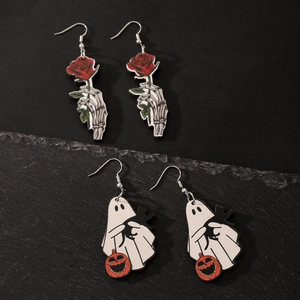 Details von Halloween Holzohrringen mit Totenkopfhand Rose und Geist Kürbis Designs