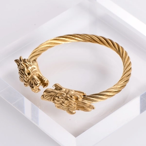 Adjustable 18k gold plated stainless steel dragon head bangle with twisted cable design