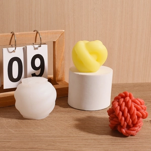 Moules en silicone DIY pour bougies parfumées en forme de pelote et nœud décoratif