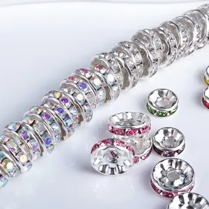 Distanziali ondulati placcati in argento con strass colorati per gioielli fai da te