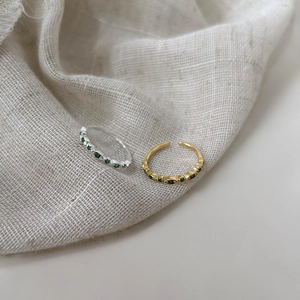 925 Sterling Silver adjustable open ring with green gems in gold and silver finish