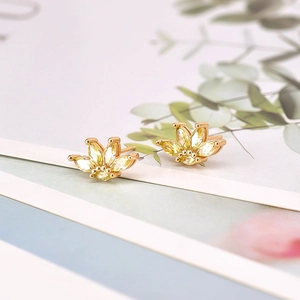 Eleganti orecchini a lobo a fiore in argento S925 con zircone giallo a taglio marquise