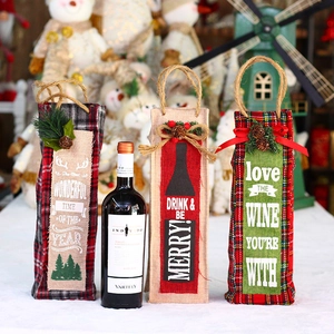 Christmas Wine Bottle Gift Bag Burlap Plaid Decorative Bottle Cover With Pine Cones Ribbon For Holiday Party Table Decor