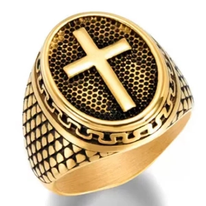Retro punk gold cross ring for men with black honeycomb texture and vintage patterns