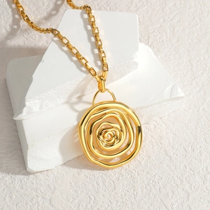 Artistic 18k gold stainless steel rose flower pendant necklace with elegant box chain