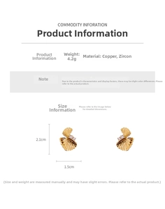 Detailed size view of twisted fan-shaped earrings with zircons and copper material