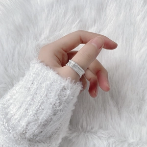 Bague large en argent sterling S925 avec texture tissée de style minimaliste pour femme