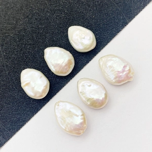 Set of 6 white baroque freshwater pearl beads 12x15mm with natural luster for DIY jewelry