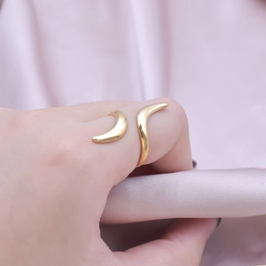 Minimalist 304 stainless steel open ring with a polished gold streamlined design