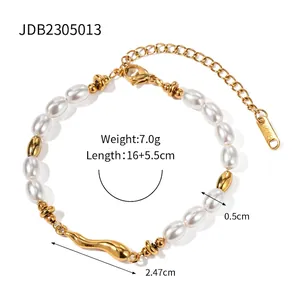 Elegant gold-plated stainless steel chain bracelet with white pearls and oval metal links