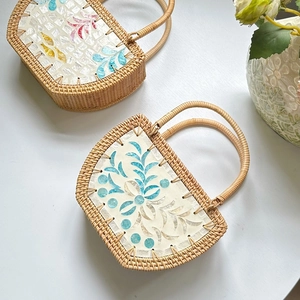 Handmade Rattan Woven Handbag With Natural Shell Inlay Shell Shape Vacation Beach Bag For Women Fashion Straw Bag