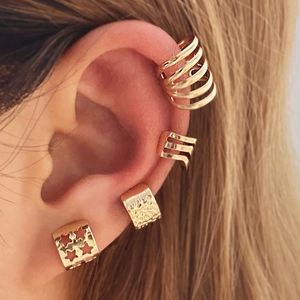 Minimalist Gold Alloy Star Hollow Ear Cuff Set For Women Fashion C-Shaped Non-Pierced Geometric Ear Clip Jewelry