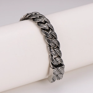 Bracelet pour hommes en acier inoxydable avec rayures vintage et relief rétro