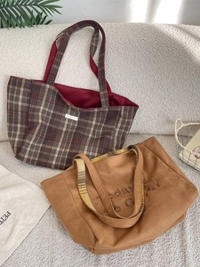 Dual-sided reversible plaid tote bag in suede and wool with large capacity for autumn