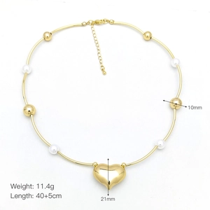 Detailed view of heart pendant necklace with dimensions and weight specifications