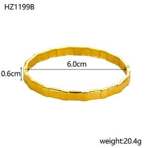 Golden minimalist textured bangle bracelet, 6cm inner diameter and 0.6cm width
