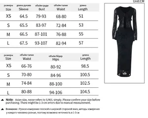 Size guide table for knitted two-piece skirt set showing top and bottom measurements
