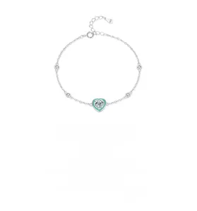 Détail du bracelet cœur en argent S925 avec émail bleu et pierre de zircone scintillante