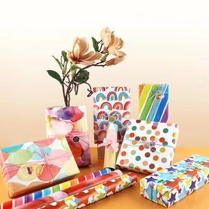 Regenbogen und Sternenmuster Geschenkpapierrollen für Geburtstage und Feiern