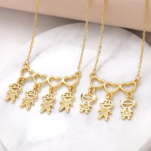 Gold Plated Copper Heart Necklace With Boy And Girl Pendants Inlaid Zirconia Choker For Women Mother's Day Gift Simple Family Style Jewelry
