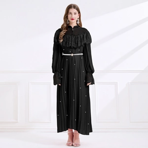 Robe Maxi Élégante Avec Patchwork De Dentelle Et Jupe Plissée Manches Longues Col Montant Ceinture Künstliche Perle Polyester