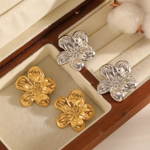 Flower Stud Earrings 304 Stainless Steel 18K Gold Plated French Retro Vintage Palace Style Jewelry For Women