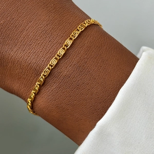 Elegant Twist Chain Bracelet 18K Gold Plated Stainless Steel Geometric Minimalist Jewelry For Women