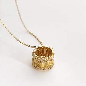 Minimalist 925 sterling silver gold barrel pendant necklace with sparkling zircons
