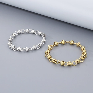 Ensemble de bracelets chaîne à maillons torsadés en finitions or et argent polis
