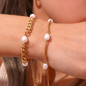 Chic gold stainless steel Cuban link bracelet set with white pearls for women