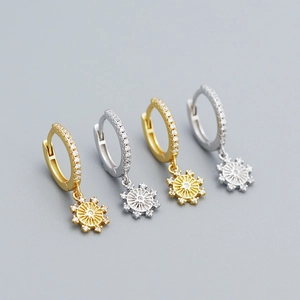 Élégantes boucles d'oreilles créoles S925 en or et argent avec zircons brillants