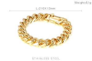 Detailaufnahme des goldenen Panzerarmbands mit Maßen von 210 mm Länge und 12 mm Breite
