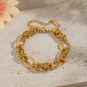 Luxurious 18K gold-plated knotted chain necklace featuring a textured link design