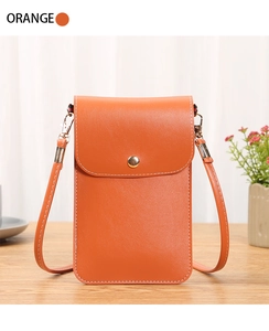 Détail du mini sac de téléphone orange en cuir PU avec boucle magnétique dorée et bandoulière