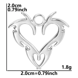 Polished 2.0cm heart pendant dimensions and weight specifications on white background