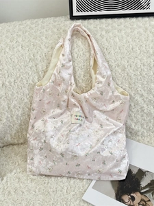 Borsa tote in velluto rosa con stampa di orsetti e fiori su base di morbida pelliccia