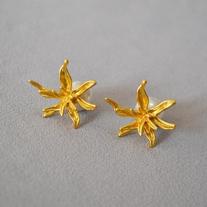 Irregular Flower Stud Earrings Gold Plated Brass With 925 Sterling Silver Earring Post And Imitation Artificial Pearl Vintage