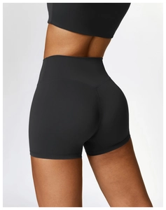 Short de yoga noir taille haute avec conception sans couture pour le fitness et le running