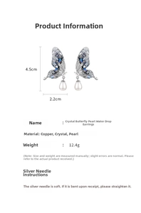Vue détaillée des boucles d'oreilles papillon et perles, dimensions 4,5cm x 2,2cm