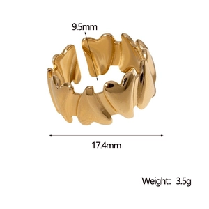 Detail view of heart-shaped open ring showing 9.5mm width and 17.4mm inner diameter dimensions