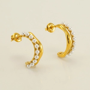 18K gold plated stainless steel C-shaped hoop earrings with pearls for a chic French look