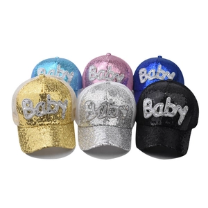Ensemble de casquettes de baseball pailletées en résille pour famille avec lettrage Baby