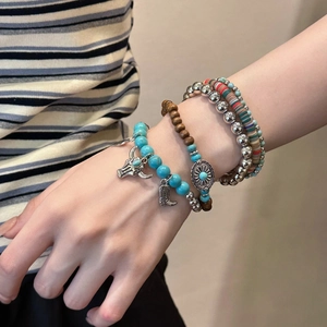 Ensemble de bracelets bohèmes multicouches en perles de bois et turquoise vintage